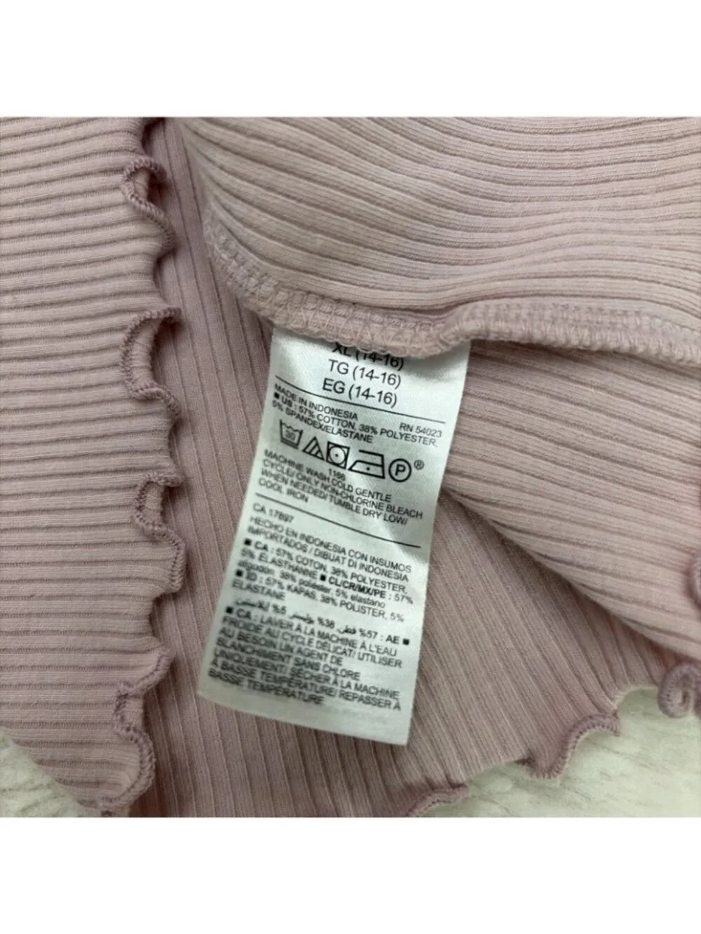Old Navy Girls Lilac Ribbed Shirt XL 14 16 Ruffle 90s